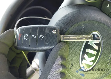 2014 Kia Soul из США, поврежденный, VIN KNDJN2A2XE7744589